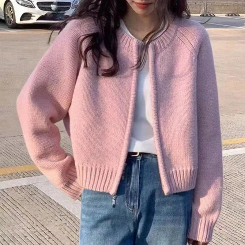 Drune | Strickjacke für Damen im Crop-Design