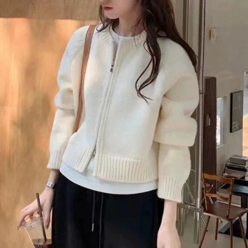 Drune | Strickjacke für Damen im Crop-Design