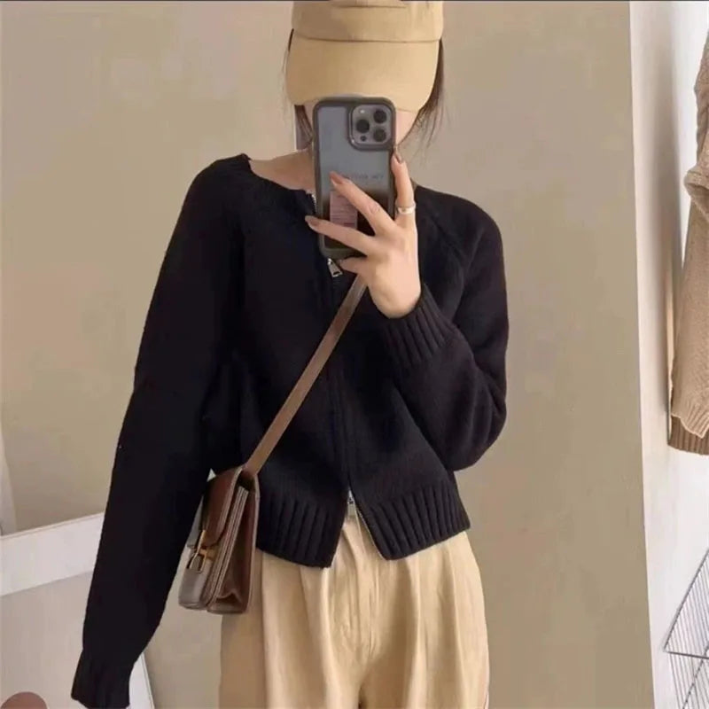 Drune | Strickjacke für Damen im Crop-Design