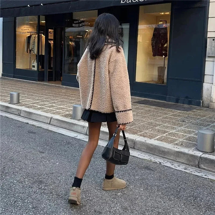 Drune | Beige Kurz Jacke Aus Kunstfell Damenjacke