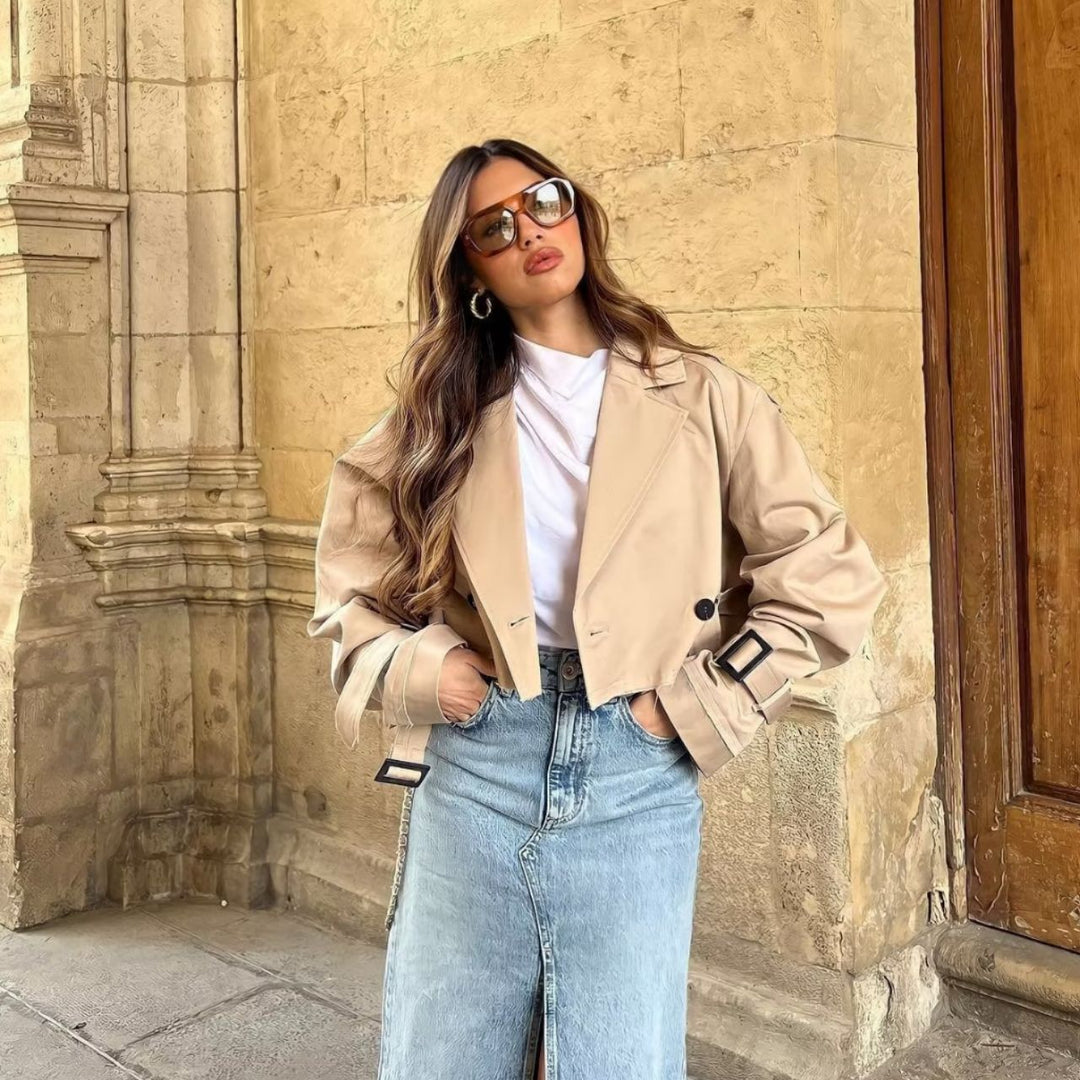 Drune | Kurze Jacke mit Doppelter Brust und Gurt für Damen