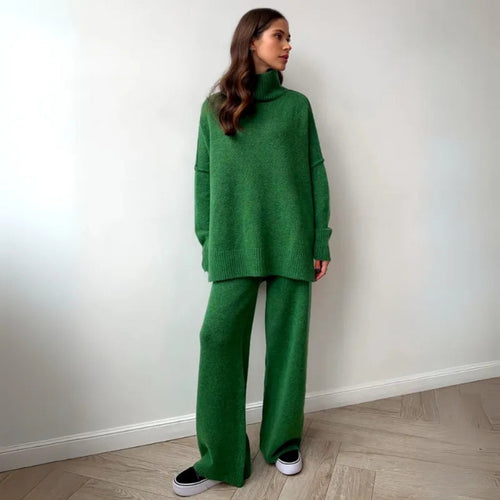 Drune | Übergröße Lounge-Set mit Rollkragenpullover und weiten Hosen