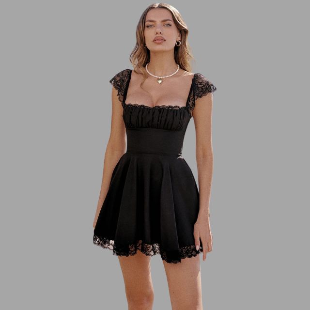 Drune | Kleid mit Spitzenbesatz und Fließendem Rock