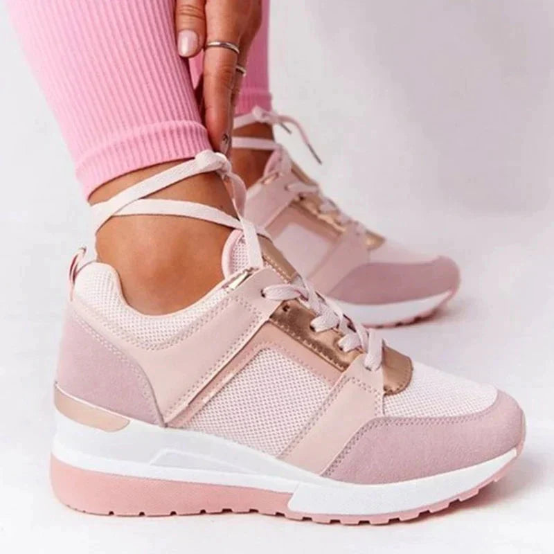 Drune | orthopädische, modisch ausgestellte Sneaker mit Glanz