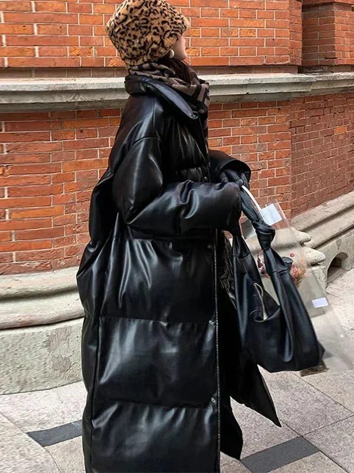 Drune | Lange Leder-Pufferjacke mit Gürtel