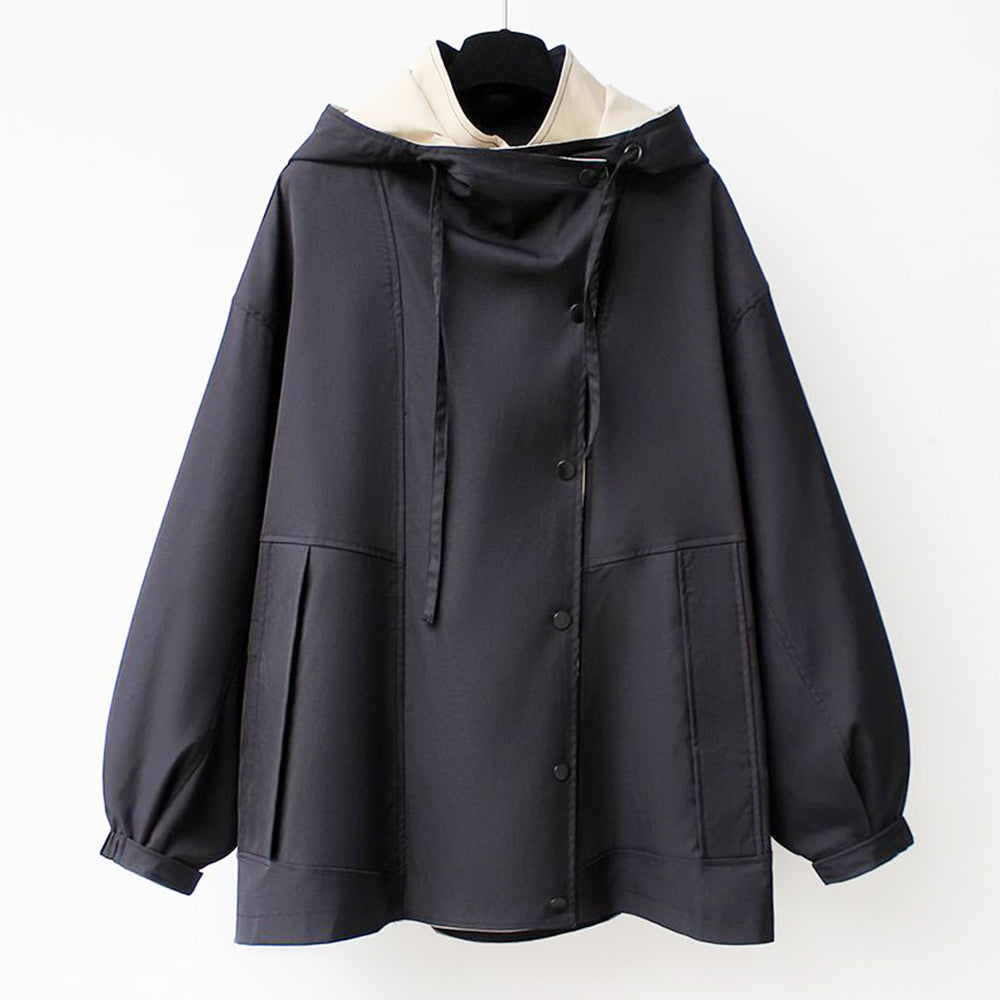 Drune | Mittellange, taillierte Windjacke für Damen mit Kapuze und Reißverschluss