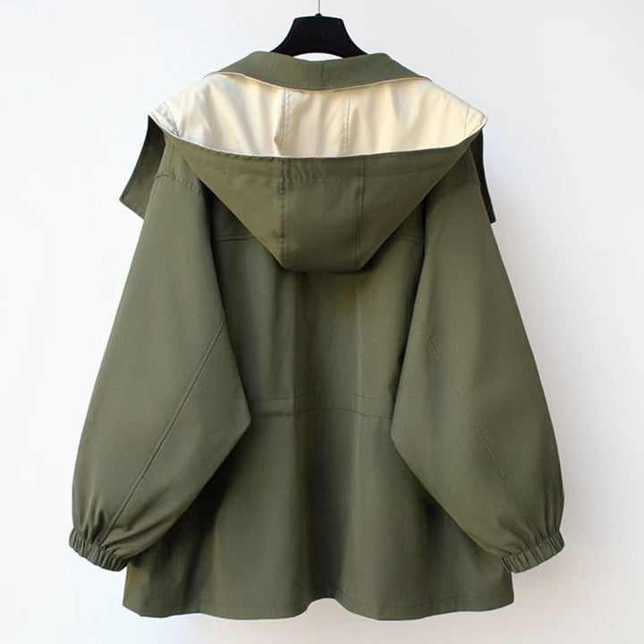 Drune | Mittellange, taillierte Windjacke für Damen mit Kapuze und Reißverschluss