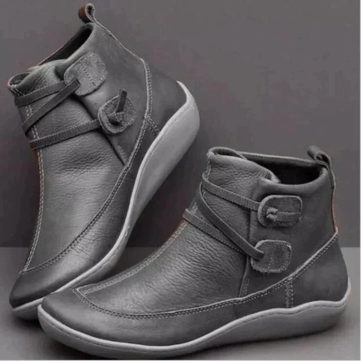 Drune | Schuhe Stiefel - Leder Mid-Cut - Unterstützende Passform - Wasserfest - Schnallen Detail