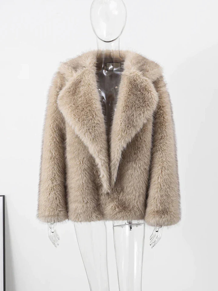 Drune | Noble Damen Pelzmantel mit zeitloser Eleganz - Winter 2024