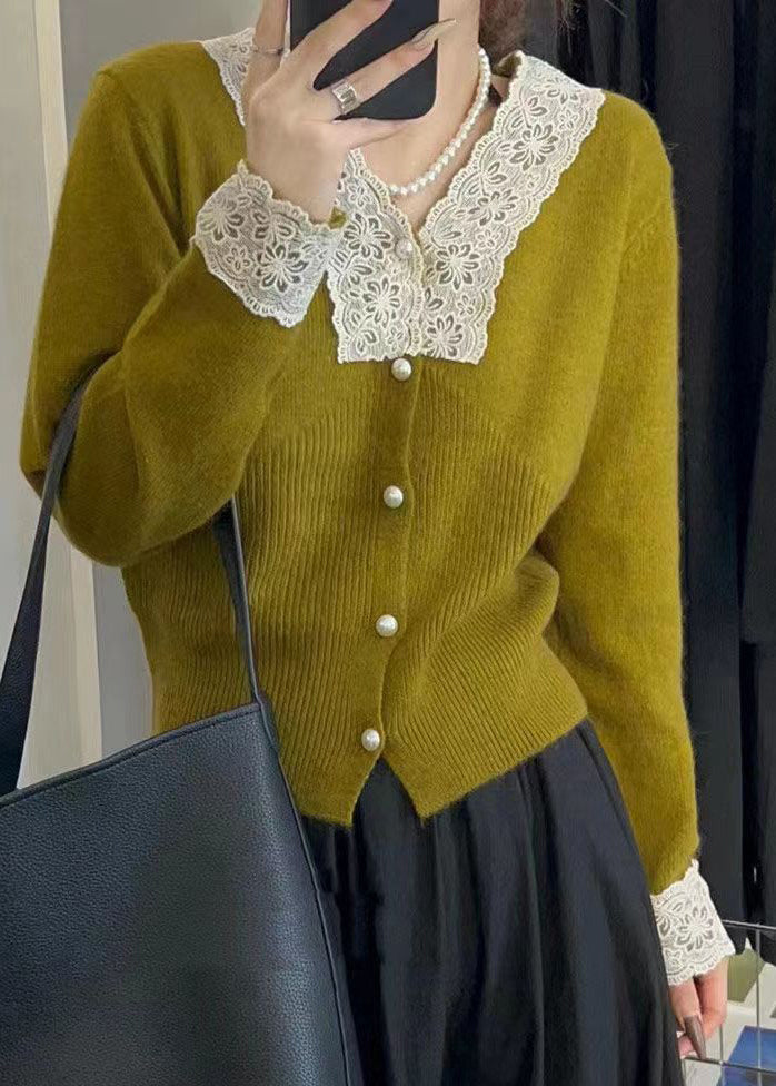 Drune | Aprikosenknopf-Spitzen-Patchwork-Baumwollstrickmäntel