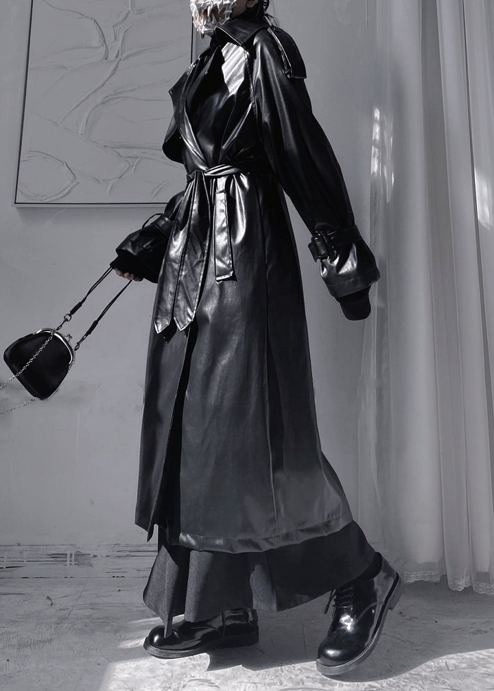 Drune | Schwarze Peter-Pan-Kragen Patchwork-Bänder Faux-Leder Lange Trenchcoats Lange Ärmel