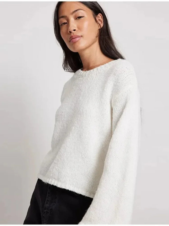 Drune | Cropped Top mit Langen Ärmeln und Rückenschlitz
