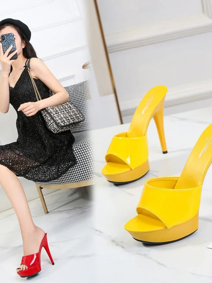 Drune | Lackleder High Heel Sandalen