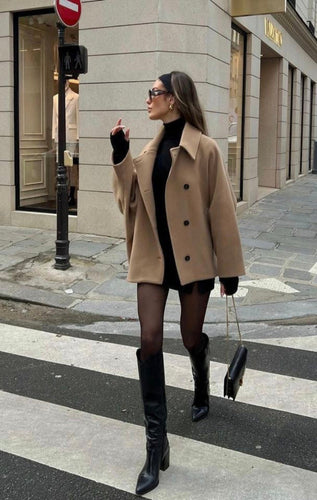Drune | Wollmantel Damen Oversized mit Knopfverschluss - Hüftlang