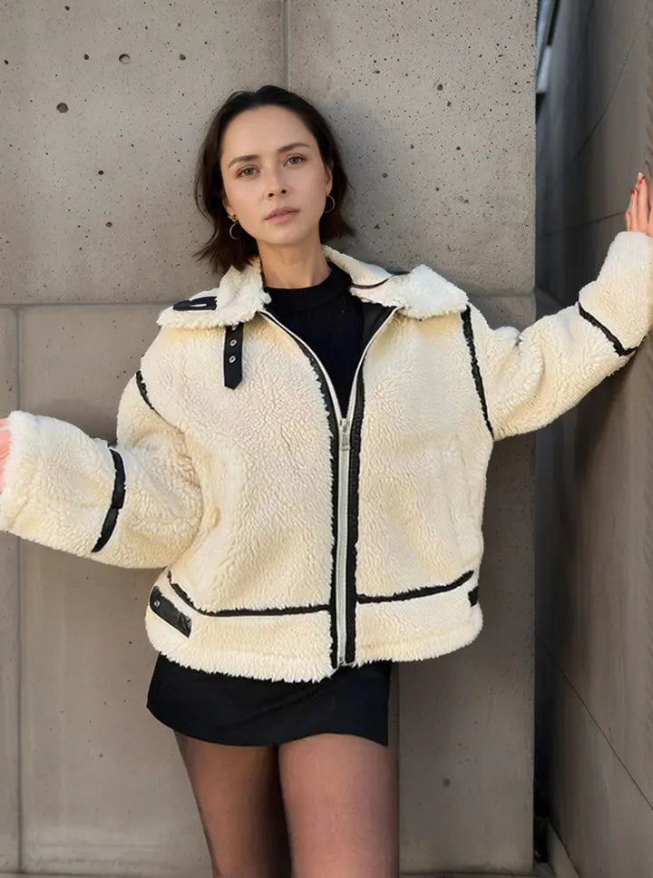 Drune | Lässige Jacke mit Pelzkragen und Farbblockierung