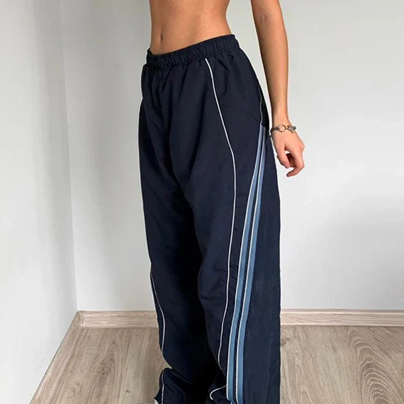 Drune | Sportliche Trainingshose mit Streifen
