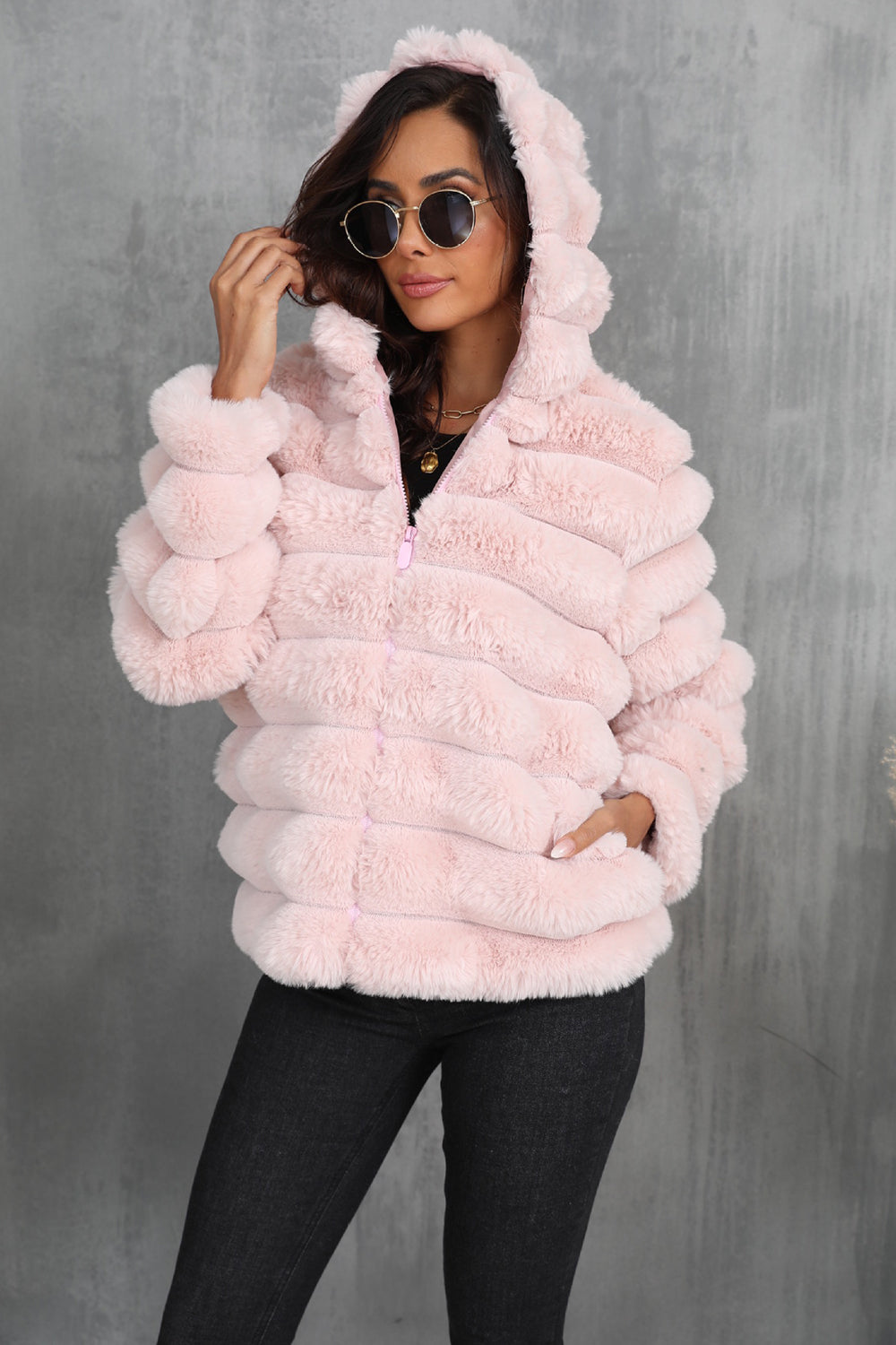 Drune | Damen Taillierte Teddyjacke mit Kapuze