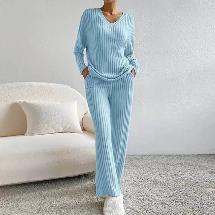 Drune | Loungewear-Set aus Baumwollmischung mit V-Ausschnitt und Weitbeinhosen