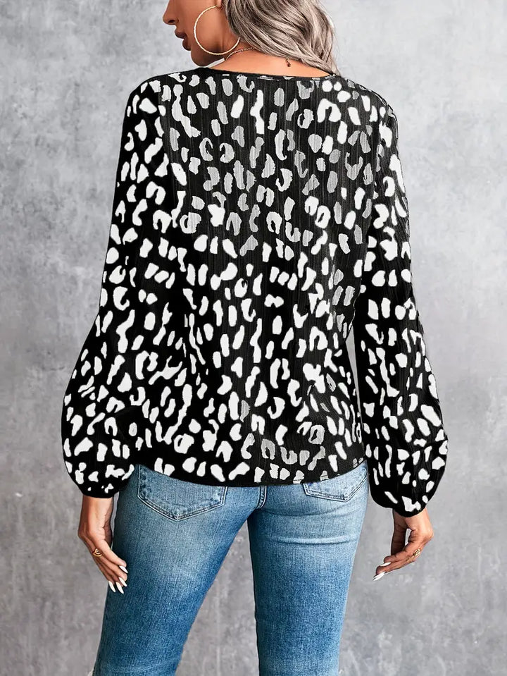 Drune | Bluse mit V-Ausschnitt und Leopardenmuster