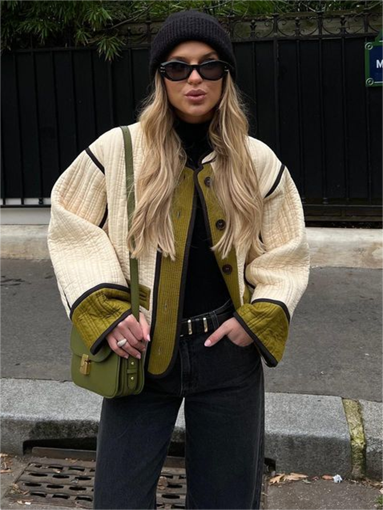 Drune | Übergangsjacke für Damen mit Knopfdetail