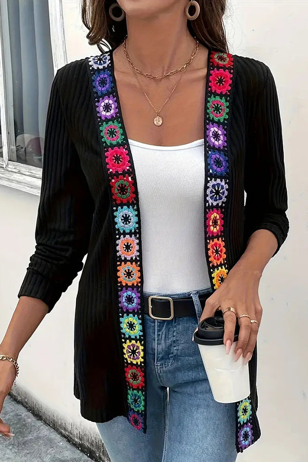 Drune | Strickjacke mit Blumenrand und langen Ärmeln