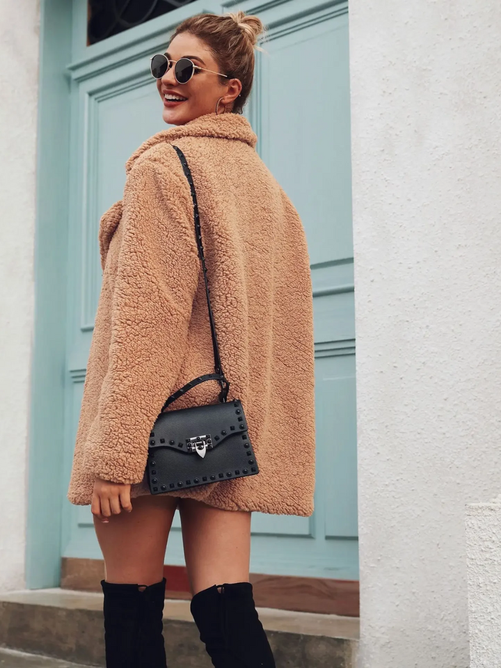 Drune | Teddy Plüsch Kurzmantel mit Reverskragen für Damen