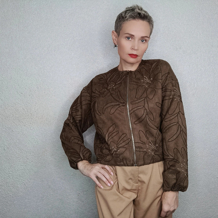 Drune | Bomberjacke mit Wildlederstruktur und Stickerei