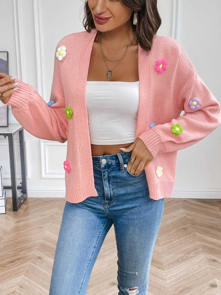 Drune | Strickcardigan mit Blütendetails Offene Vorderseite Feminin und Stylisch