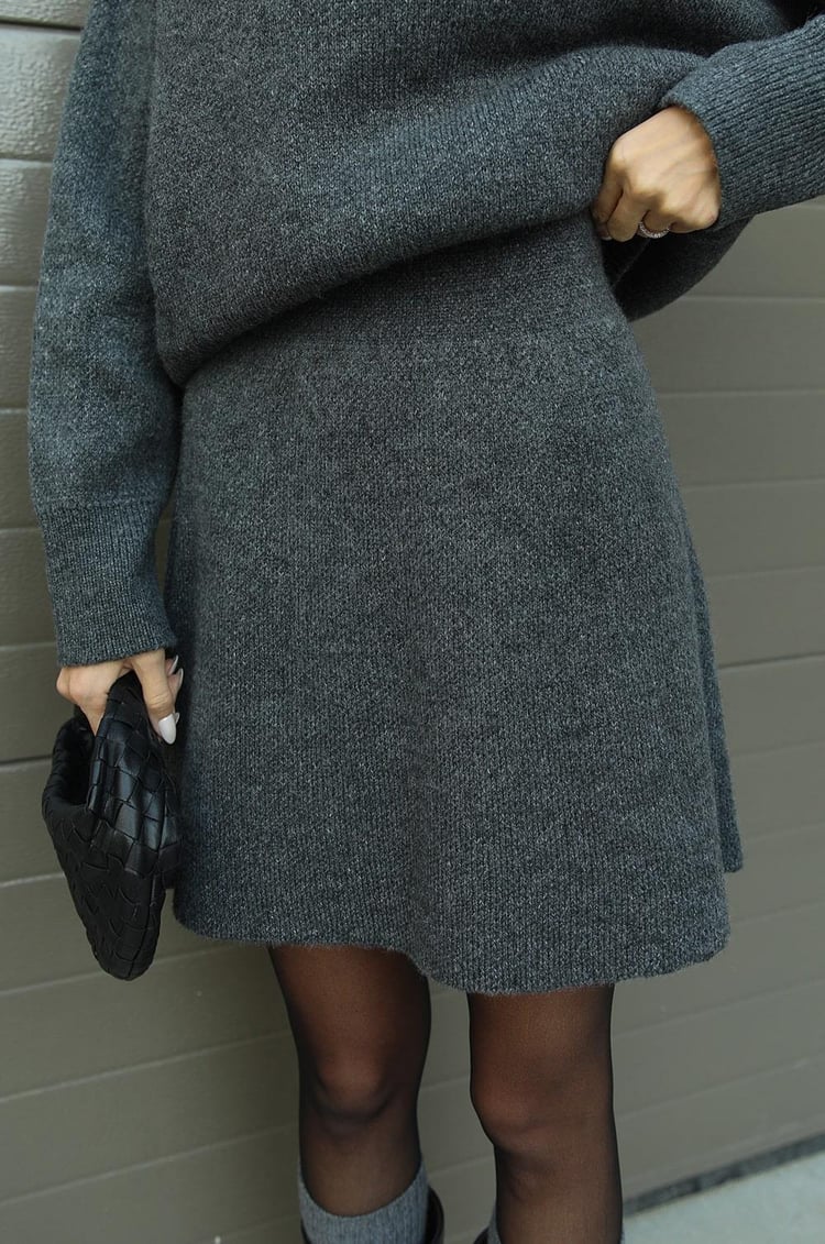 Drune | teilige Strickset - Damenpullover und Rock mit lässiger Passform