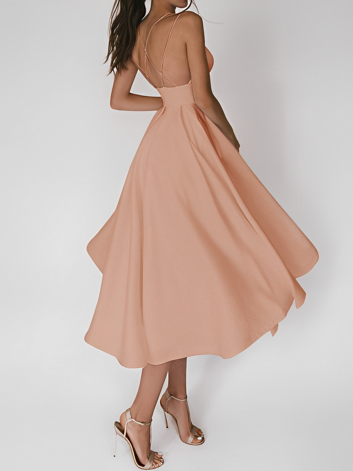 Drune | Ein Leichtes Kleid mit Zarten Spaghettiträgern