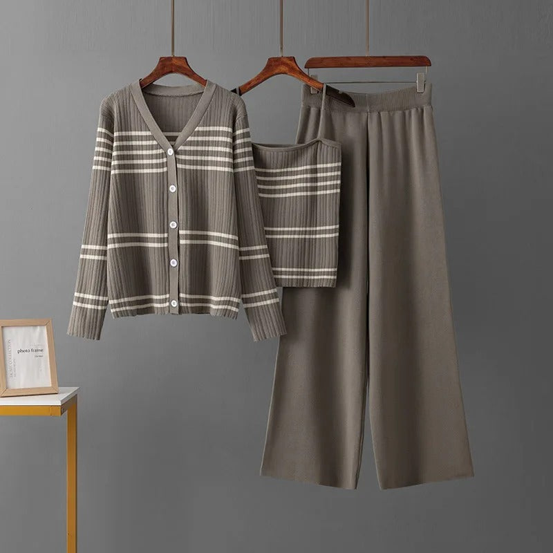 Drune | Bequemes Strickset Mit Streifen