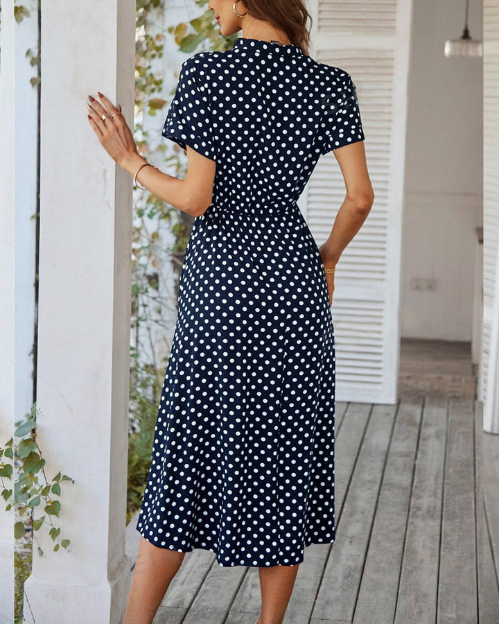 Drune | Punkte-Muster Kleid mit Bindeband und Knöpfen