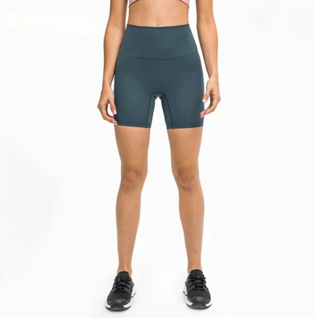 Drune | Eis Seide Yoga-Shorts für Frauen