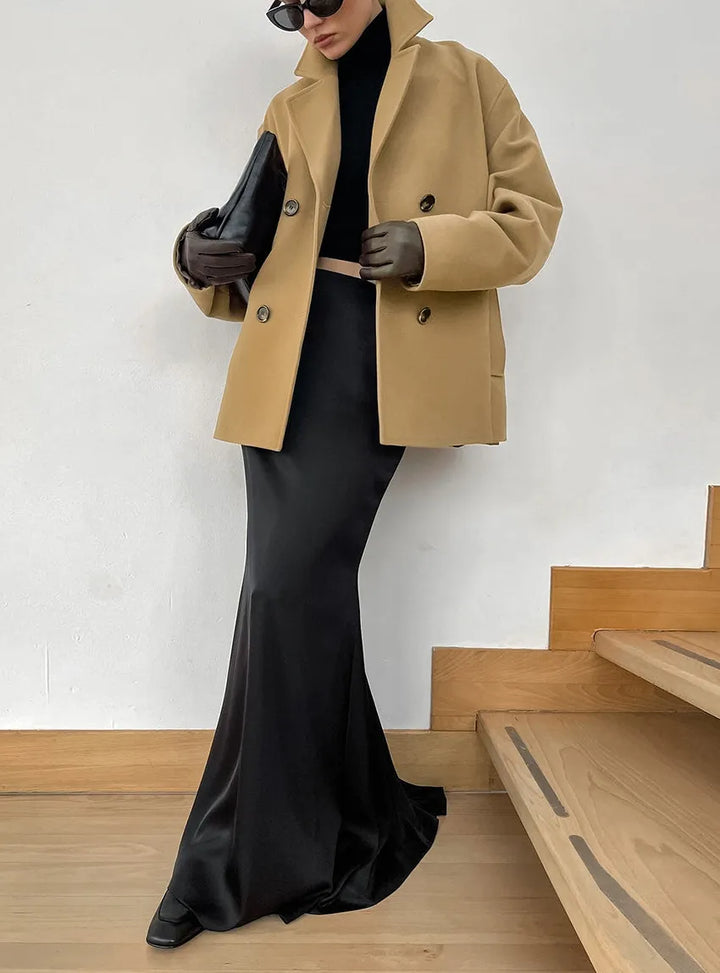 Drune | elegante braune Wolljacke mit doppelter Knopfreihe, halblang