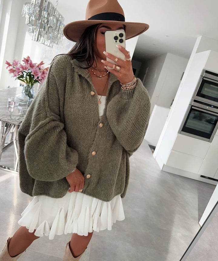 Drune | Cozy, oversized cardigan in soft khaki
