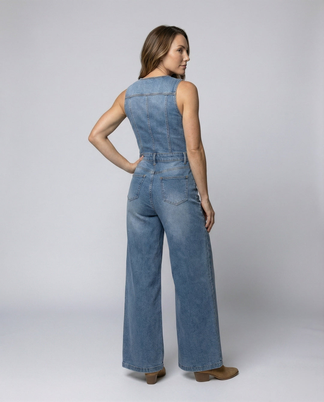 Damen Jumpsuit mit weit geschnittenen Beinen und eleganter Knopfleiste Drune