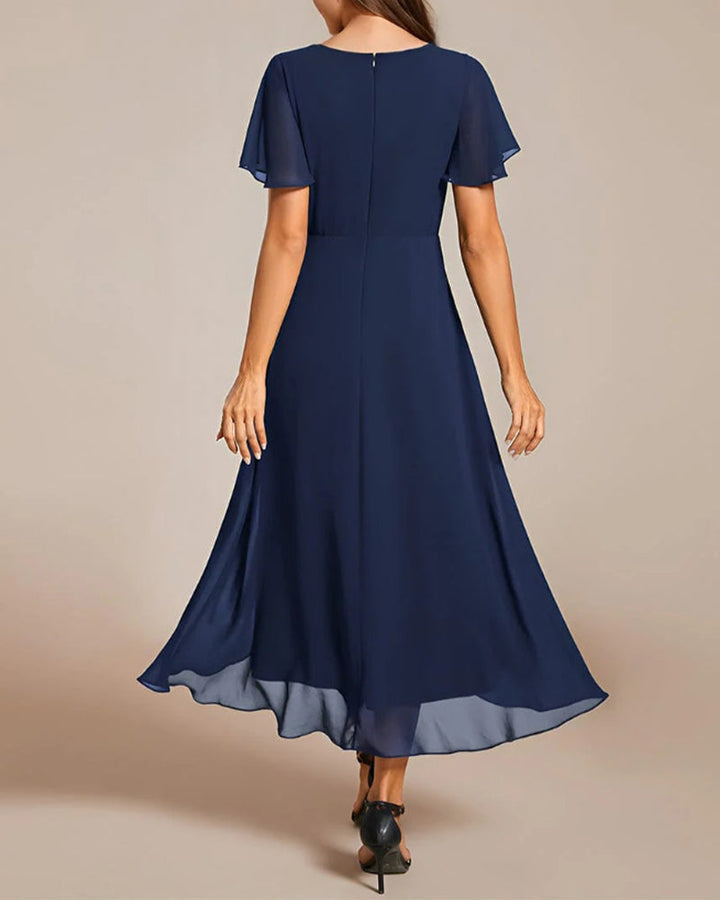 Drune | Kleid mit V-Ausschnitt und Rüschenärmeln