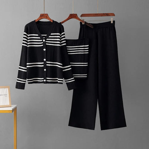 Drune | Bequemes Strickset Mit Streifen