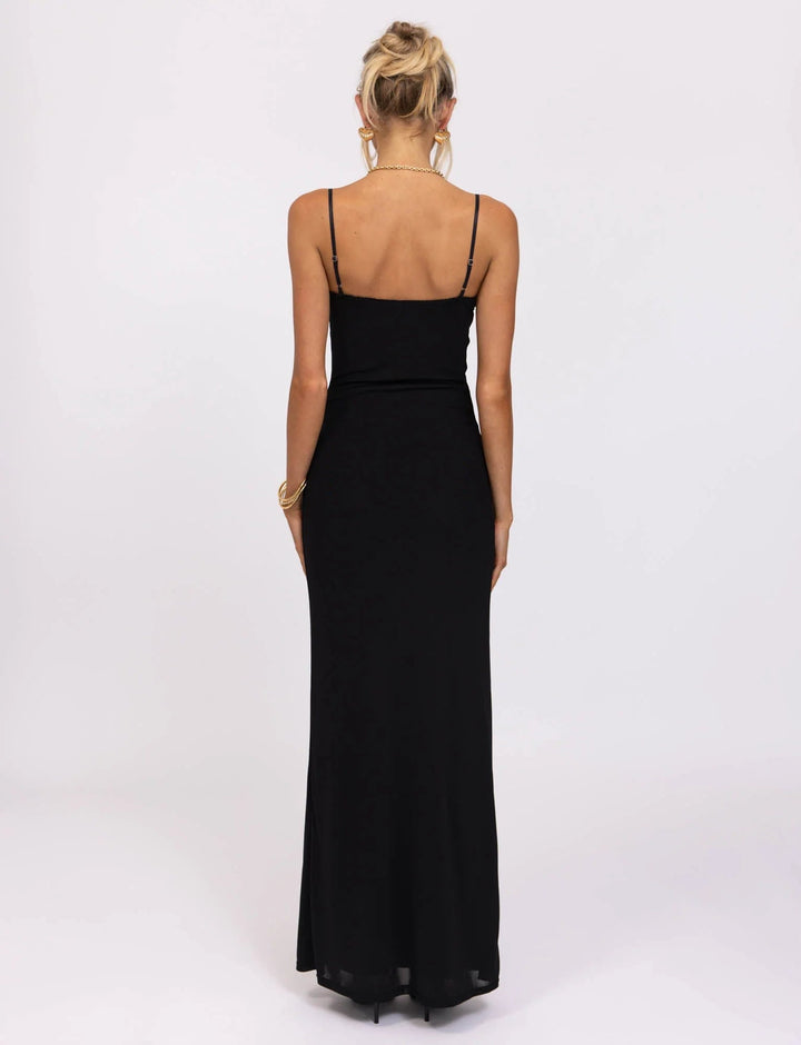 Drune | Maxikleid mit V-Ausschnitt mit Spaghettiträgern