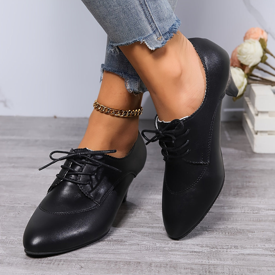 Drune | Schwarze Spitze Damenschuhe Mit Bequemen Mittelabsätzen