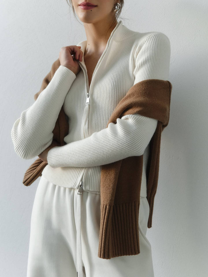 Drune | Cozy ribbed knit sweater with high zip detail