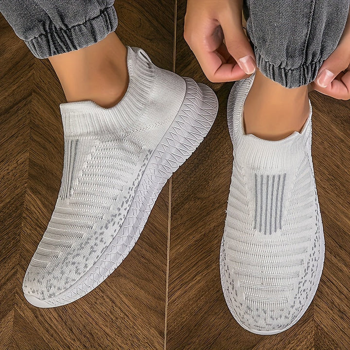 Drune | Atmungsaktive Slip-On-Sneaker mit Strick-Obermaterial