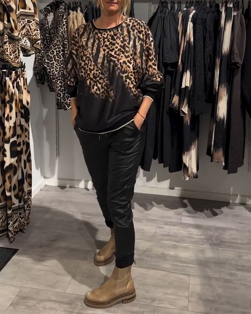 Drune | Bluse mit Rundhalsausschnitt und Leopardenmuster