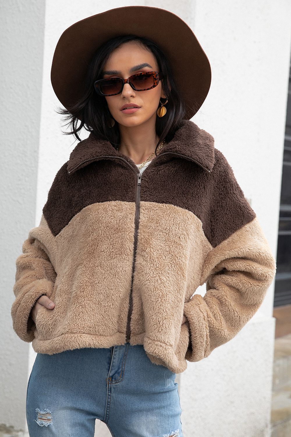 Drune | Zweifarbige Kragenflauschjacke