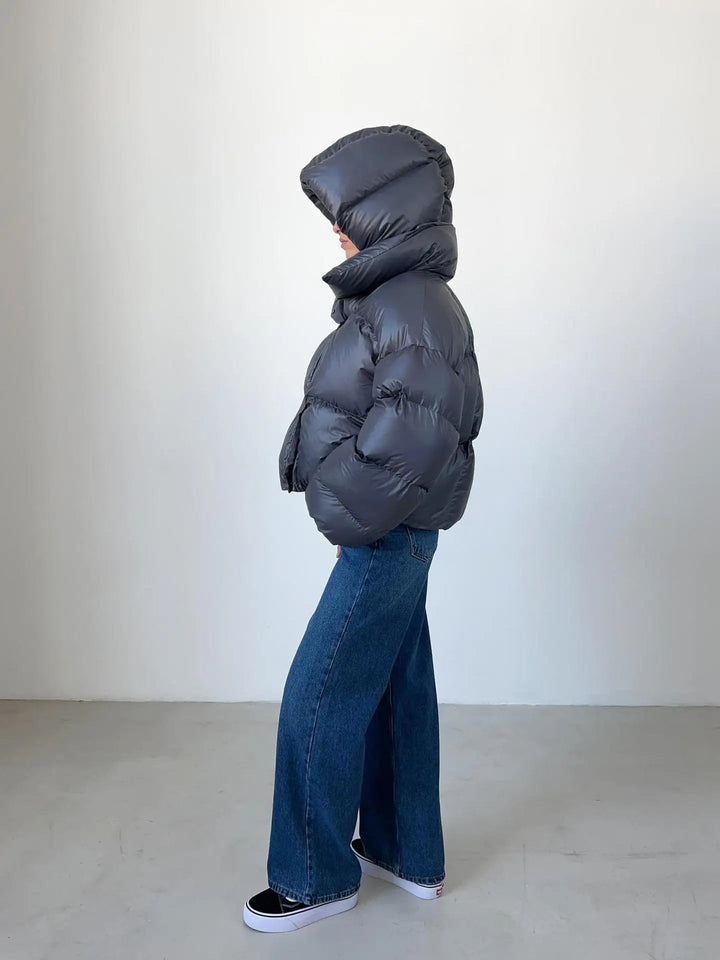 Drune | Schlichte Daunenjacke für Den Winterstil