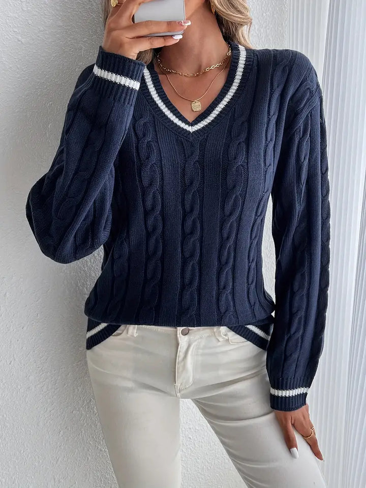 Drune | V-Ausschnitt Kuschelsweater