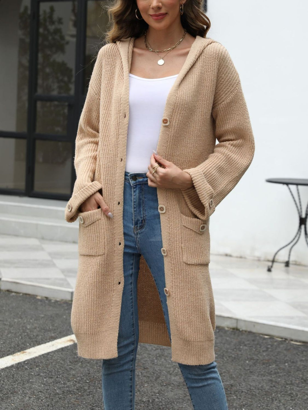 Drune | Lange Strickjacke Knopfverschluss Zeitlos und Bequem
