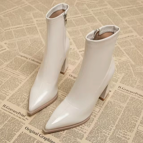 Drune | Ankle-Stiefel mit Spitzem Absatz