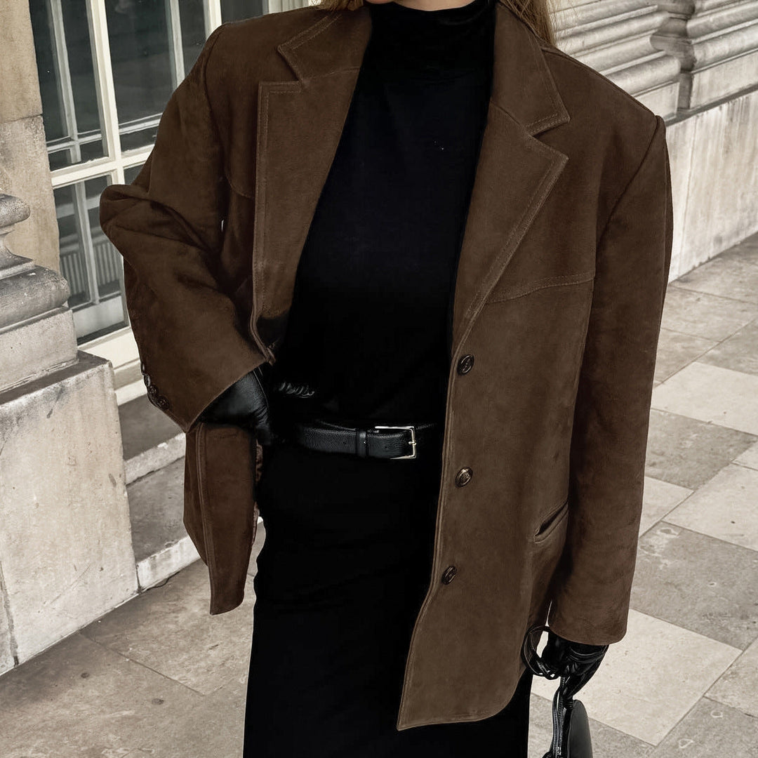 Drune | Braune Jacke in Wildleder Optik Eleganz und Komfort für Kühle Tage
