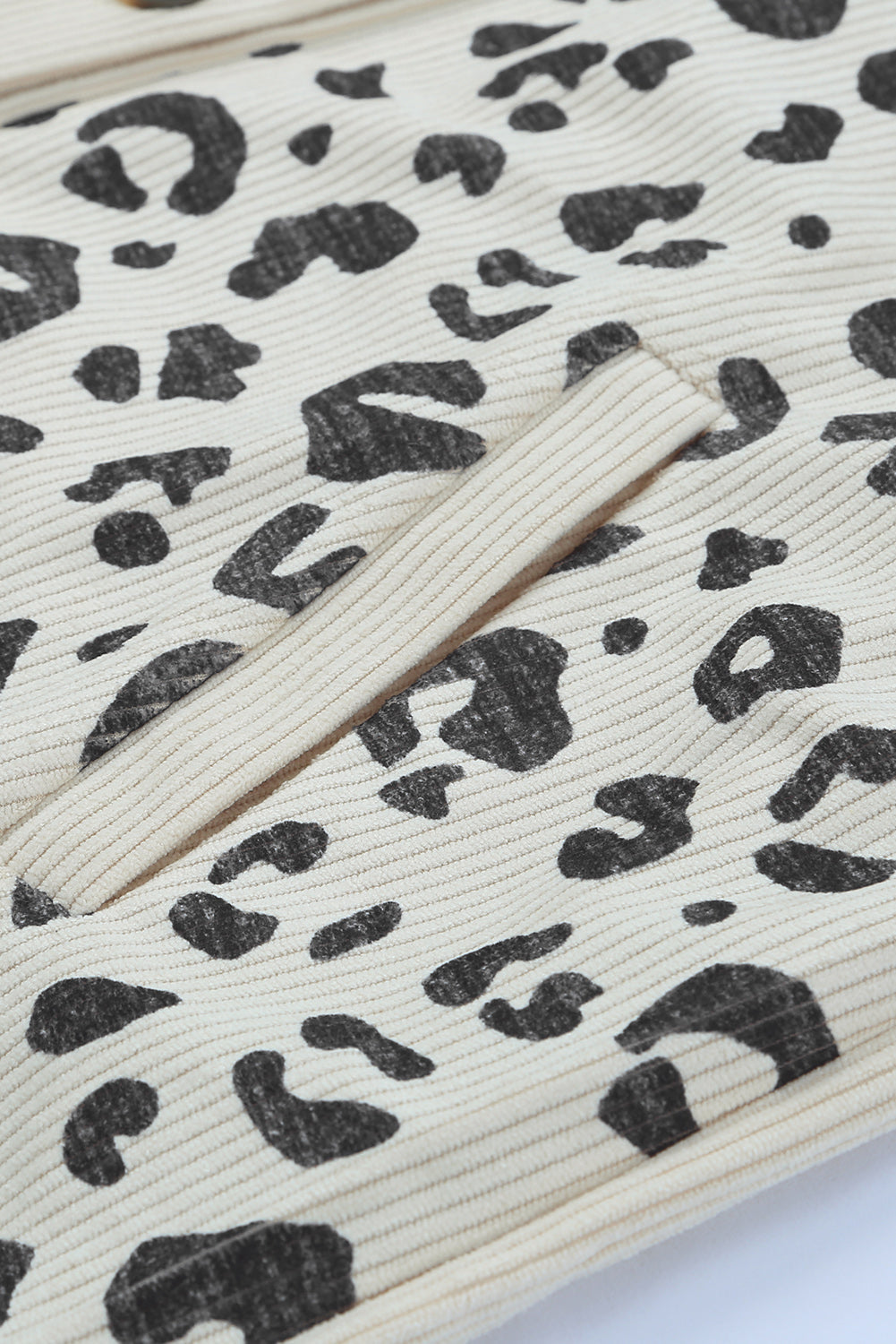 Drune | Double Take Leopard Print Pocketed Cord-Jacke